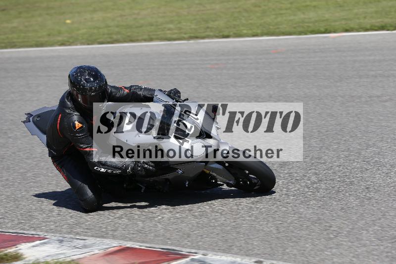 /Archiv-2024/56 10.08.2024 Plüss Moto Sport ADR/Einsteiger/420